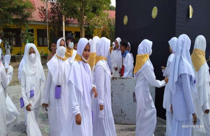 MTs Muhammadiyah Pulau Punjung Adakan Manasik Terpadu